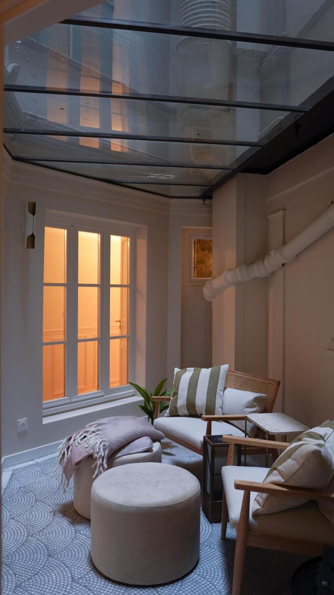 Apartment Elegance And Parisian Charm Tuileries Paris