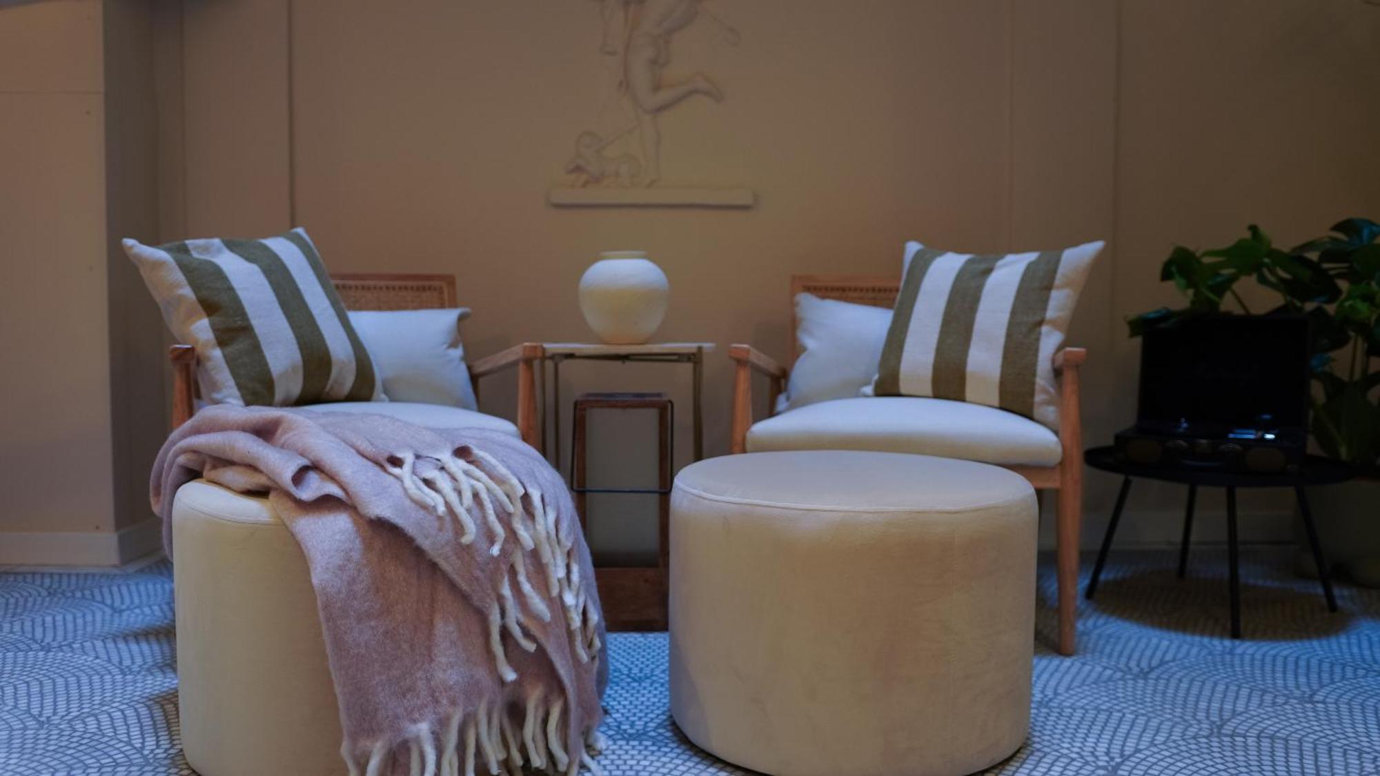 Elegance And Parisian Charm Tuileries Apartment Paris