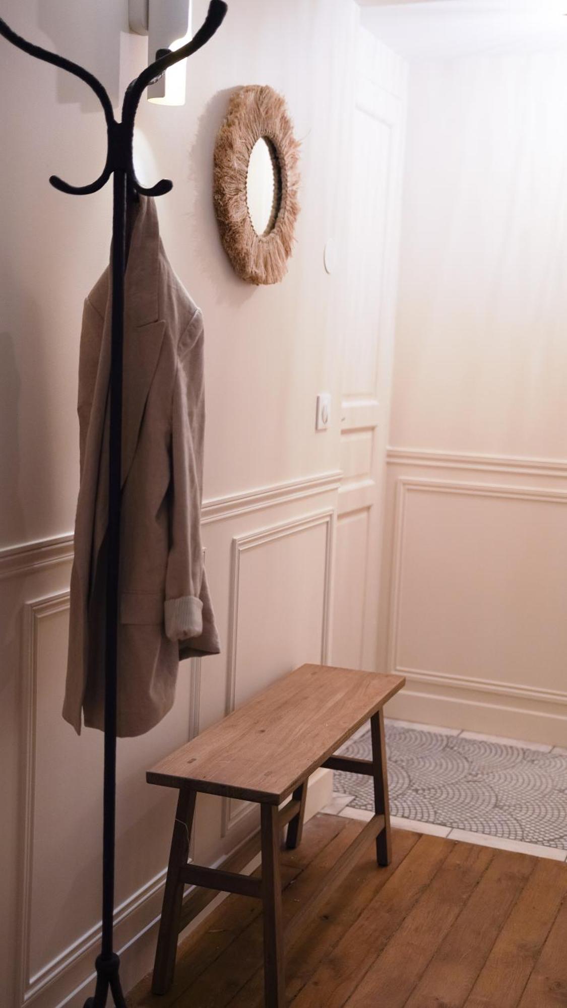 Apartment Elegance And Parisian Charm Tuileries