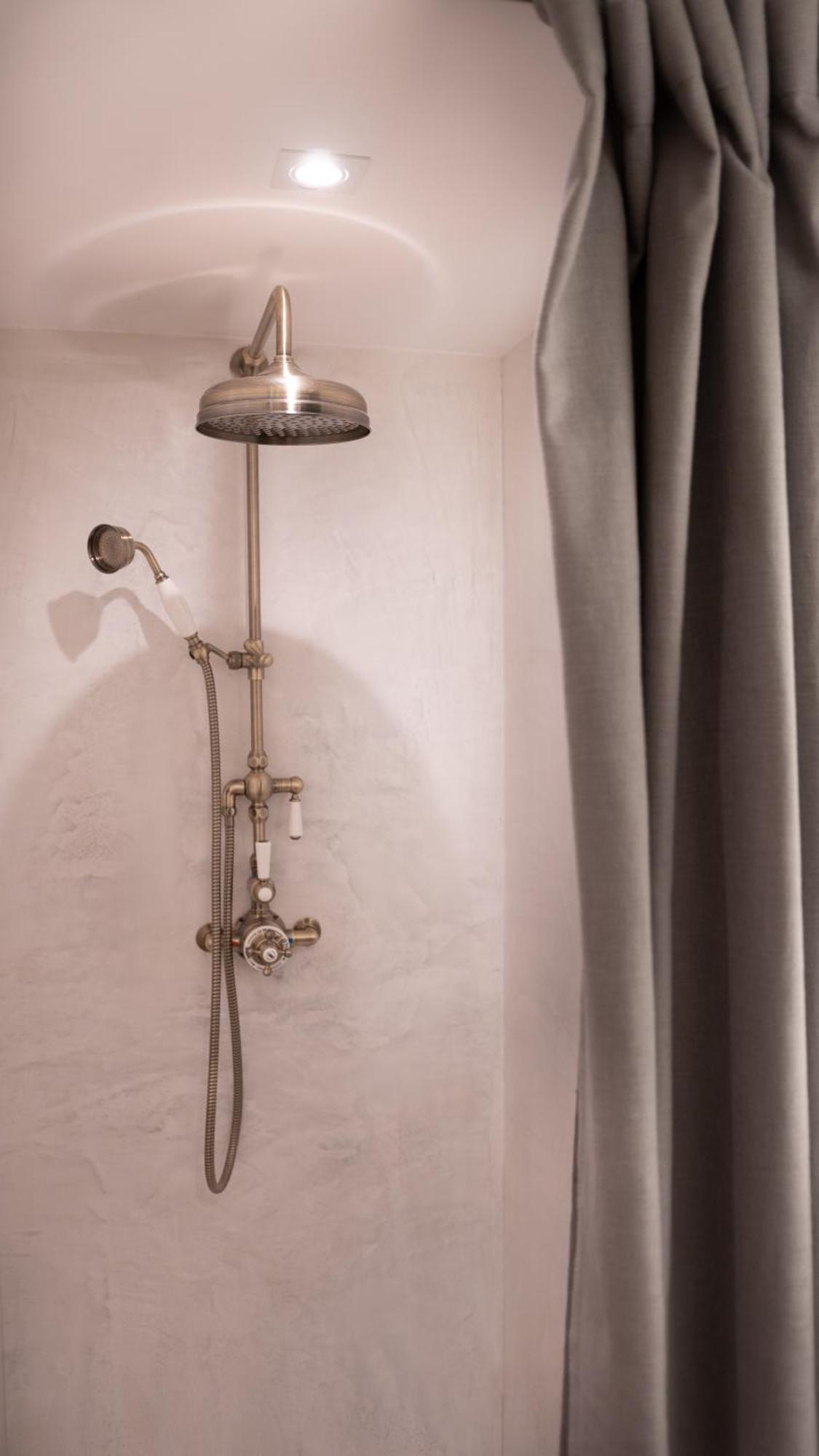 Apartment Elegance And Parisian Charm Tuileries Paris