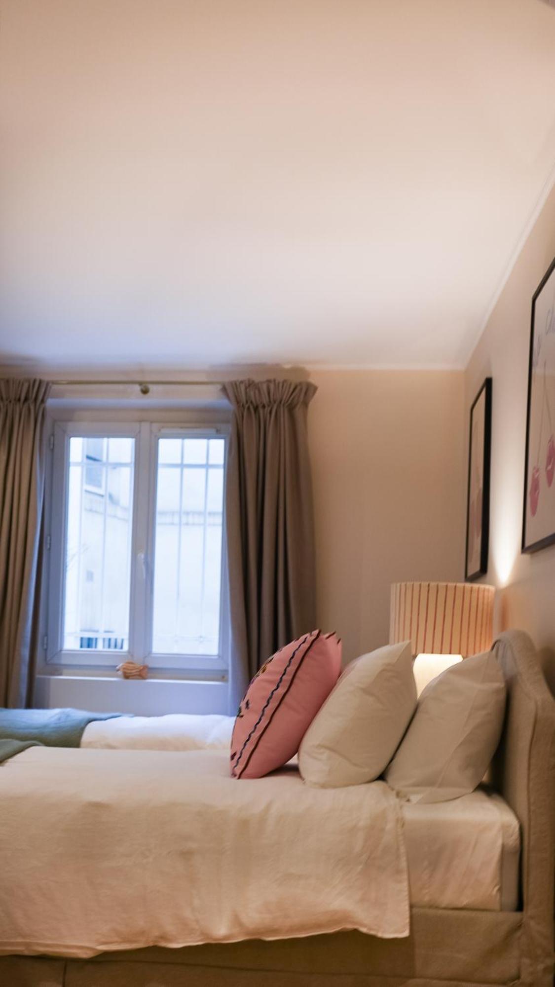 Elegance And Parisian Charm Tuileries Apartment Paris